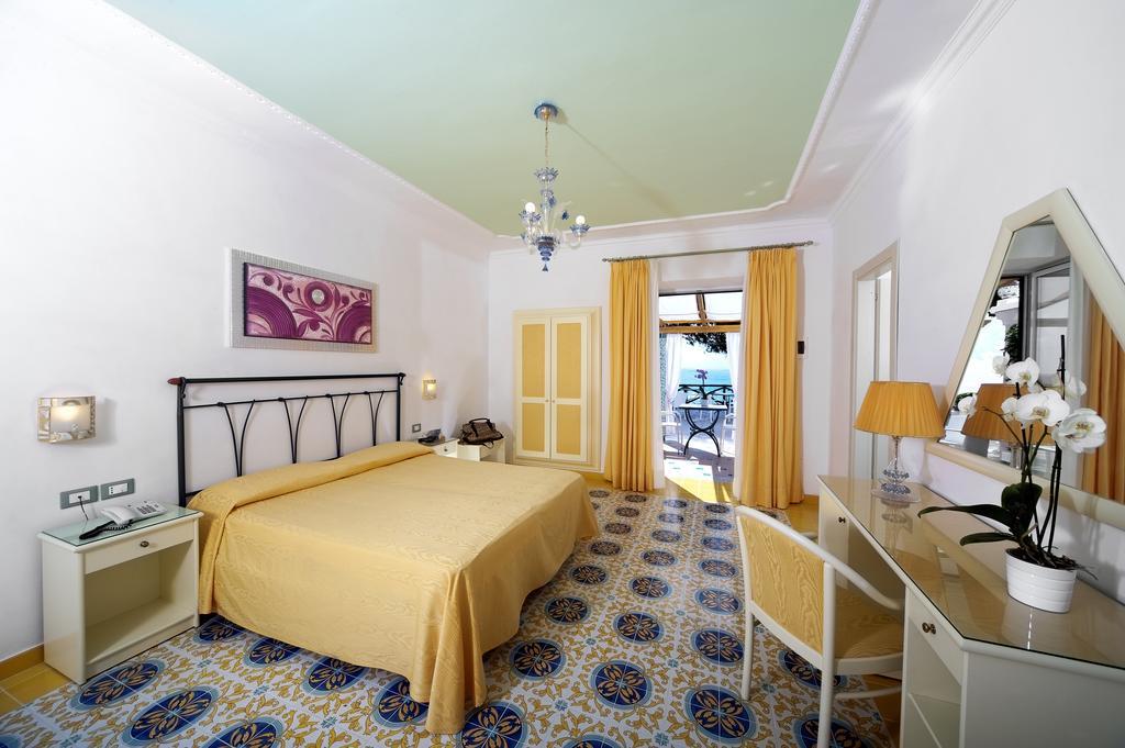 Hotel Villa Bianca Forio di Ischia Habitación foto